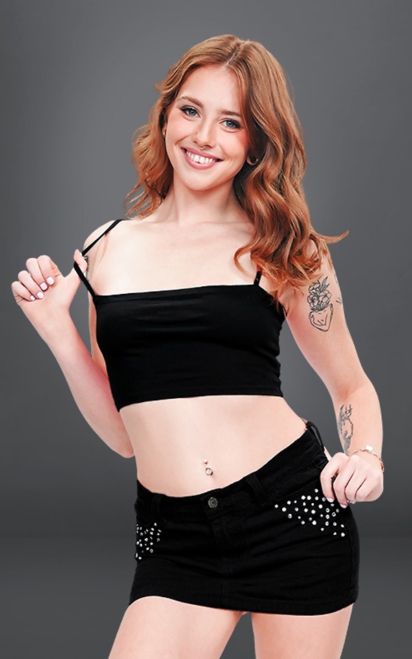 Lucy Foxx’s Image on LetsDoeIt 
