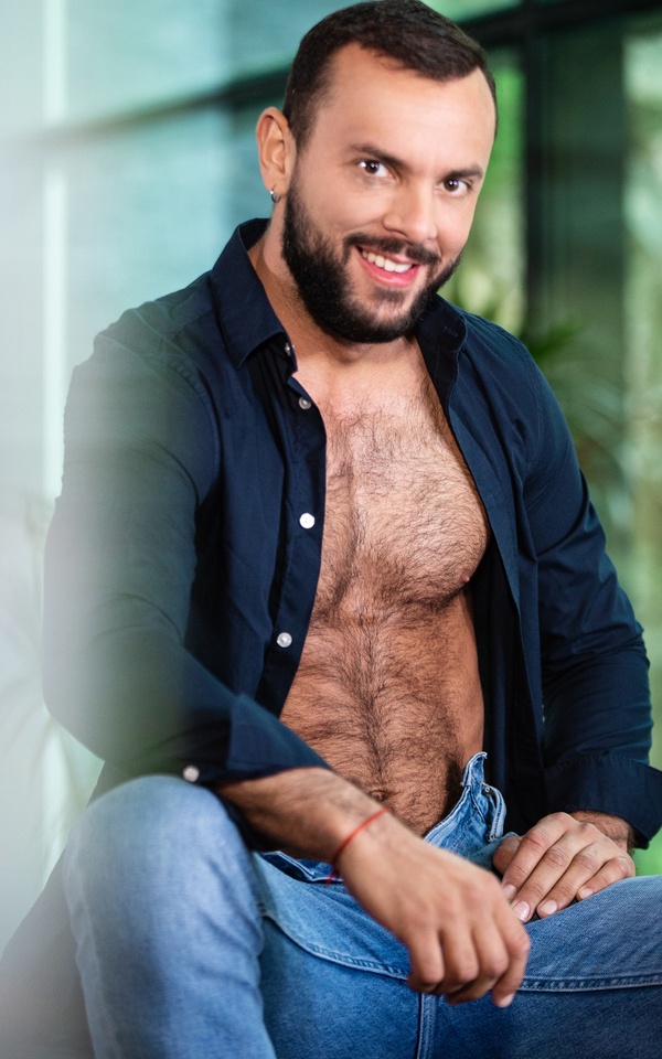 Sir Peter’s Image on Men 
