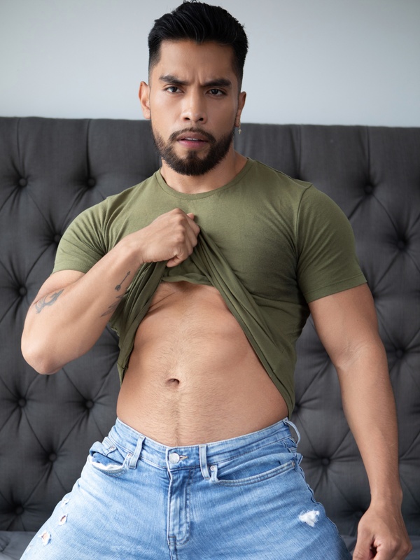 Ihan Rodriguez’s Profile on Men